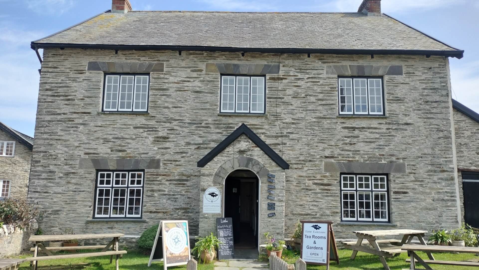 Cream tea and coffee at Town Farmhouse Mortehoe | near No.9 Putsborough